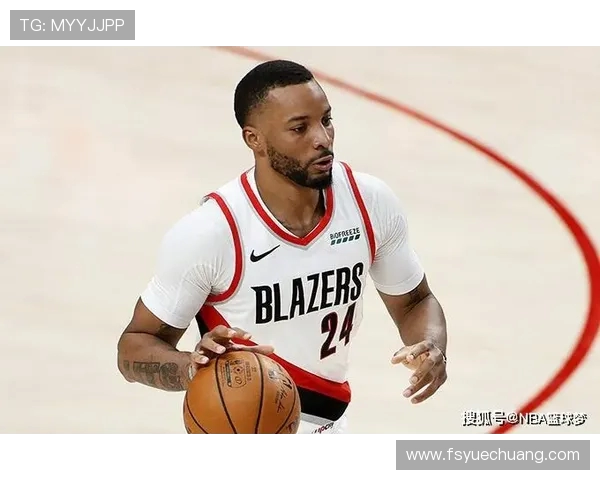 黄蜂对阵开拓者上半场两队攻防博弈走势与关键球员表现深度解读 黄蜂对阵开拓者上半场两队攻防博弈走势与关键球员表现深度解读