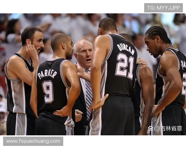 2005年NBA总决赛第七场马刺击败活塞夺得总冠军邓肯获MVP